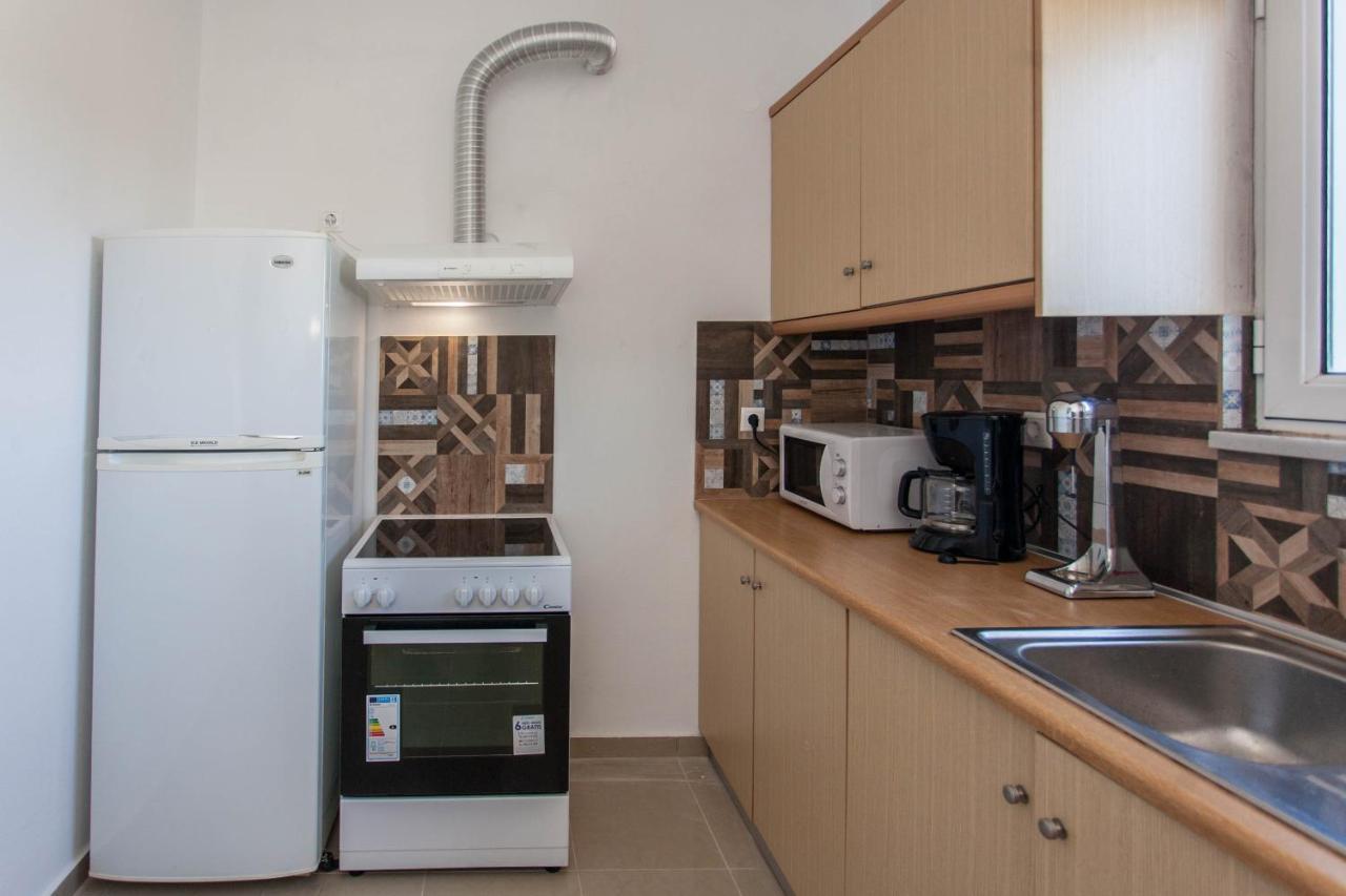 Hillside Seaview Apartment スタロス エクステリア 写真