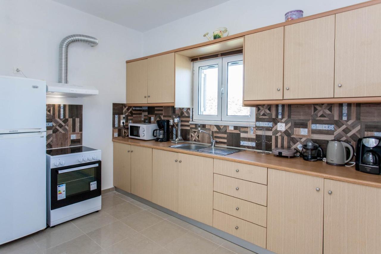 Hillside Seaview Apartment スタロス エクステリア 写真
